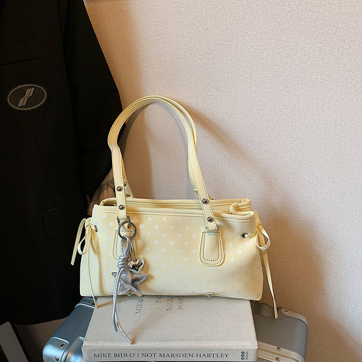 Trendy Polka Dot Handbag Bowlift