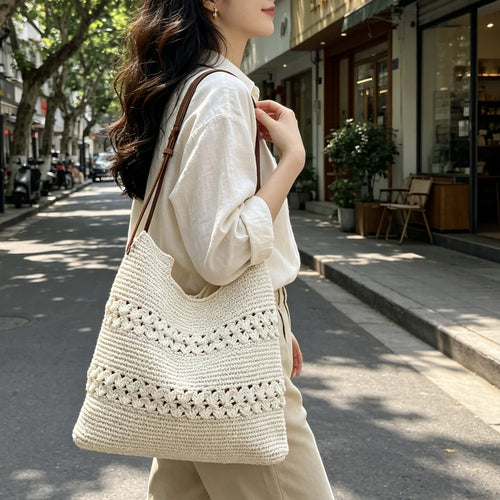 Hand-knotted shoulder bag with leather straps Bowlift
