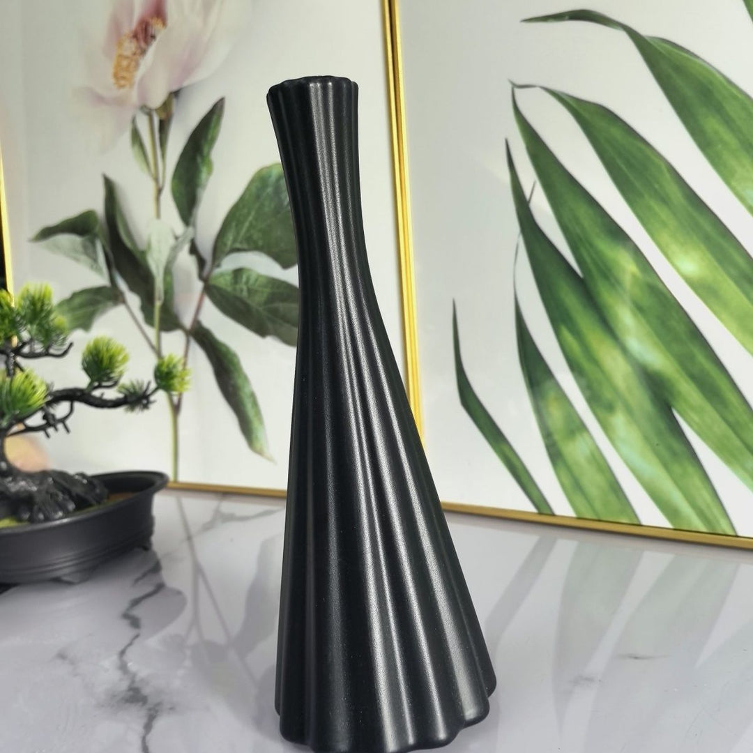 Modern Textured Decorative Vase Bowlift