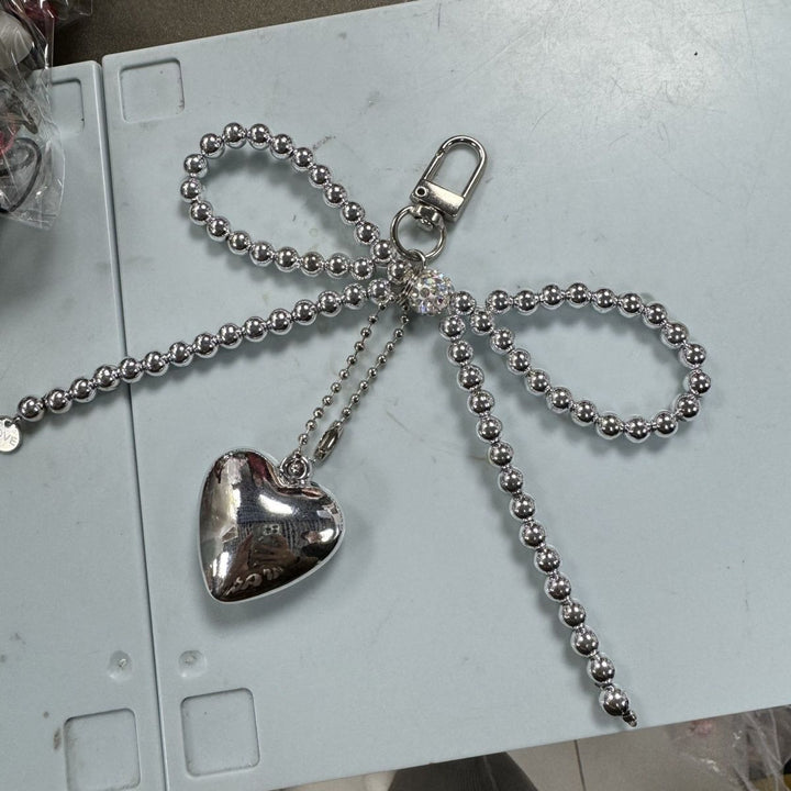 Beaded Heart Pendant Keychain Holder Bowlift