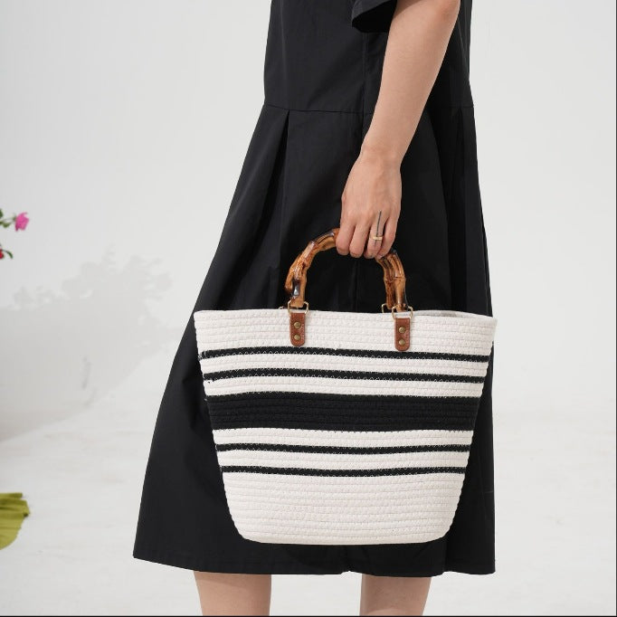 Practical beach bag with bamboo handles Bowlift