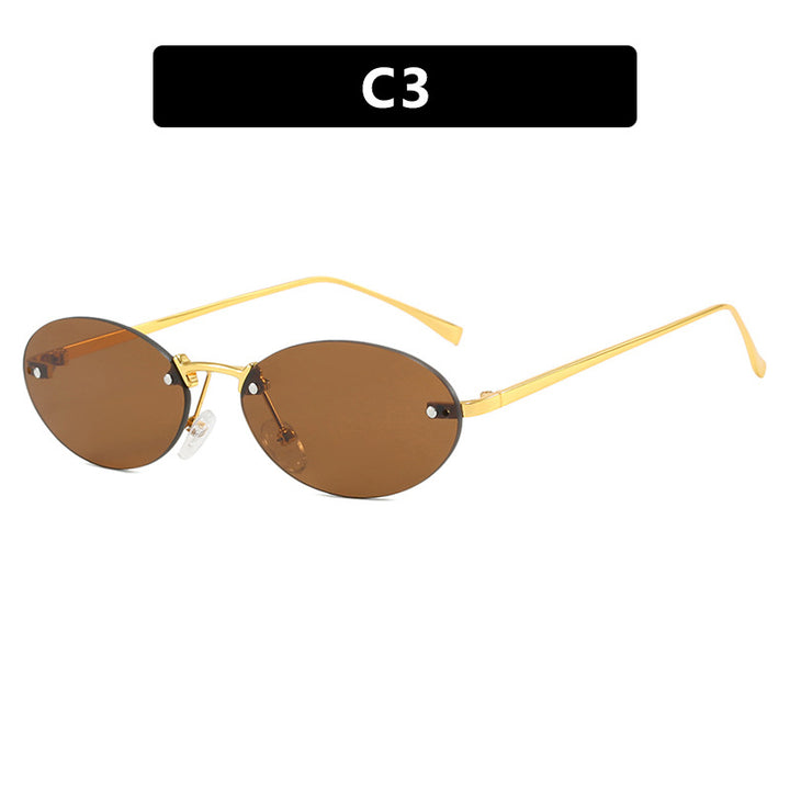 Ladies fashionable sunglasses in elegant retro design Bowlift