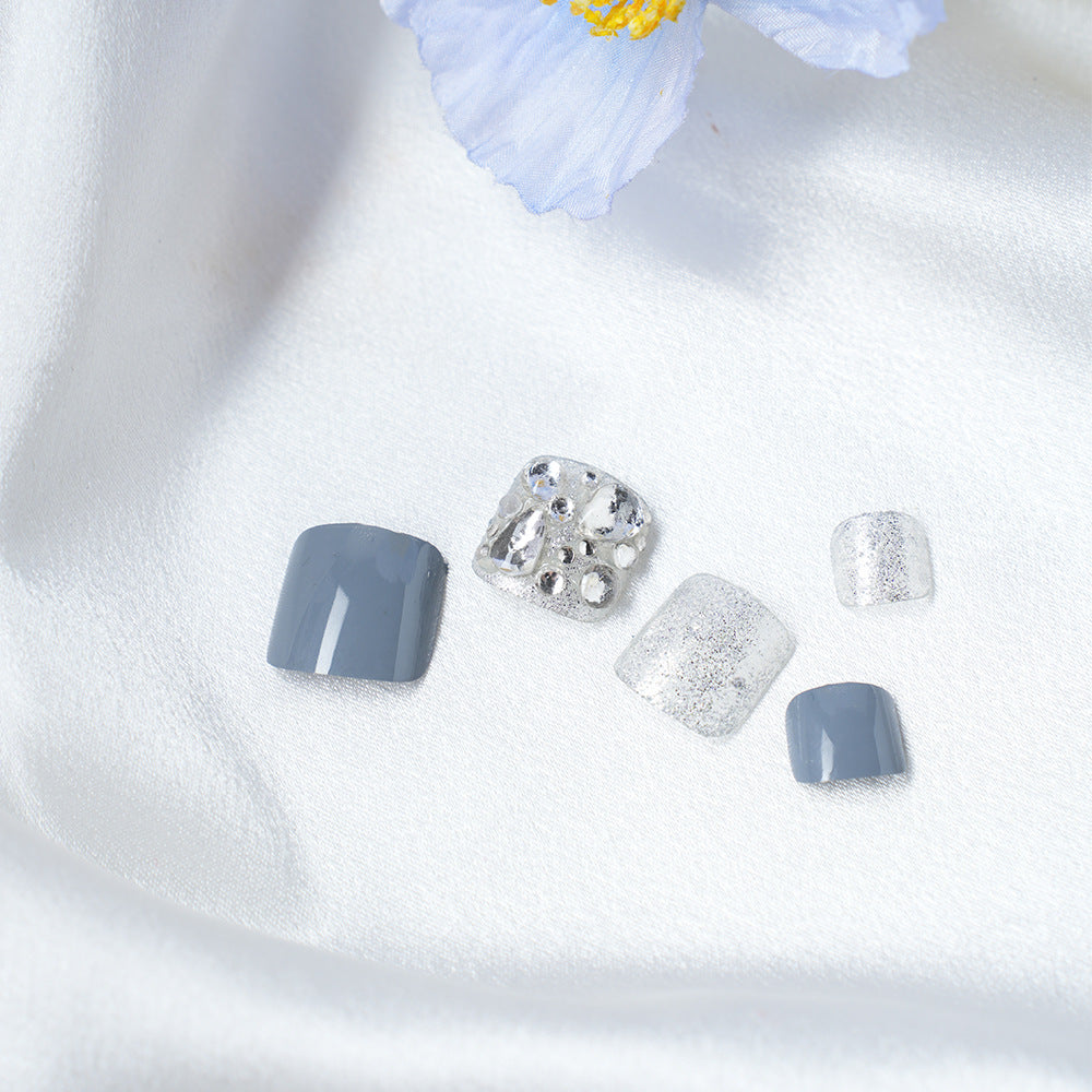 Glamorous Rhinestone Embellished Nail Tips Bowlift