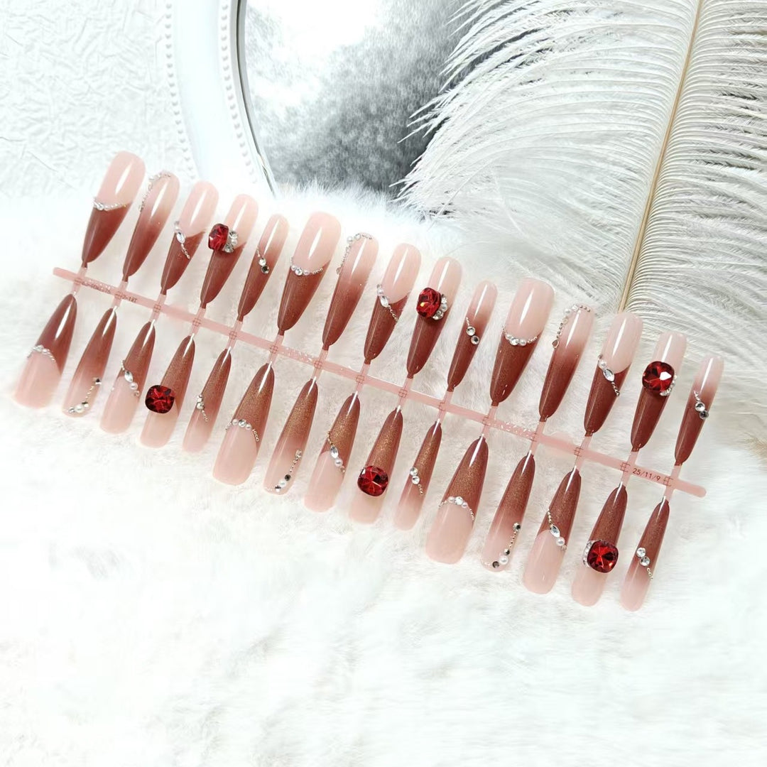 Artificial nails with luxurious 3D decorations and glamorous accents Bowlift
