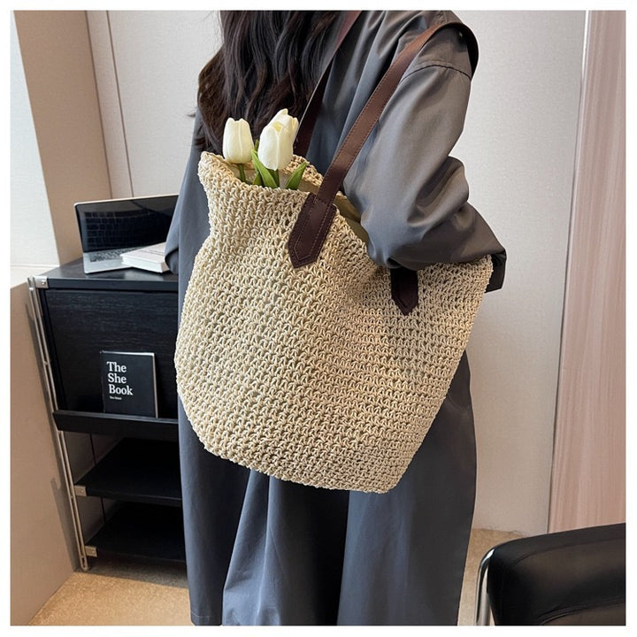 Versatile Woven Beach Bag Bowlift
