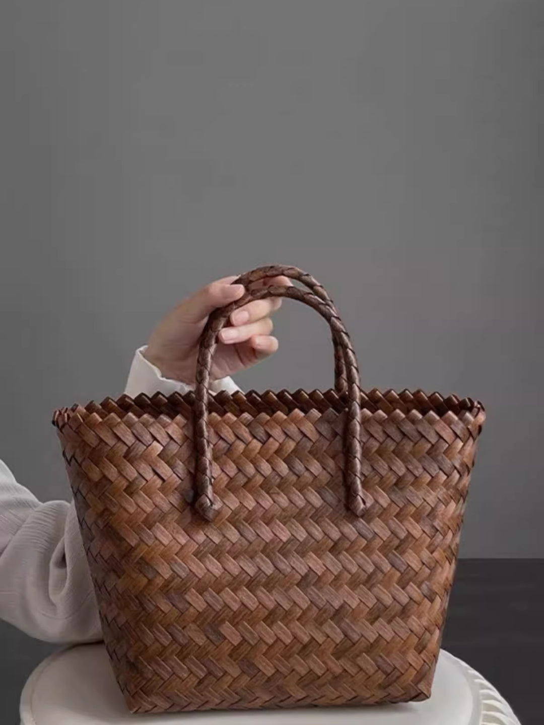 Handbag Made of Woven Bast Bowlift