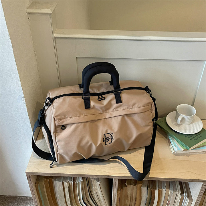 Multi-Functional Travel Weekend Bag Bowlift