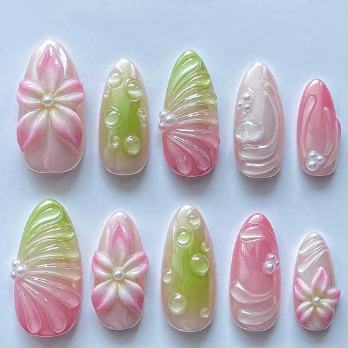 Artificial nails with 3D flower and pearl decorations Bowlift