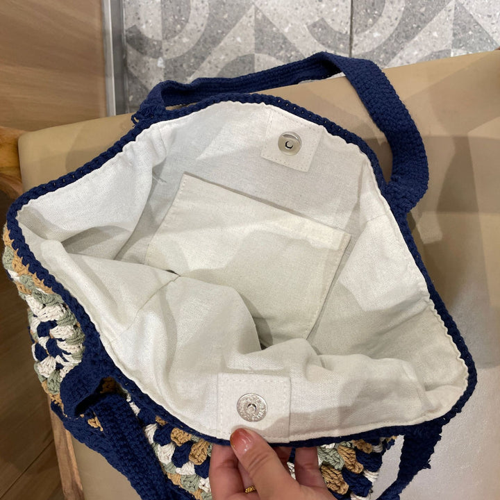 Hand-knotted shoulder bag with vintage pattern Bowlift