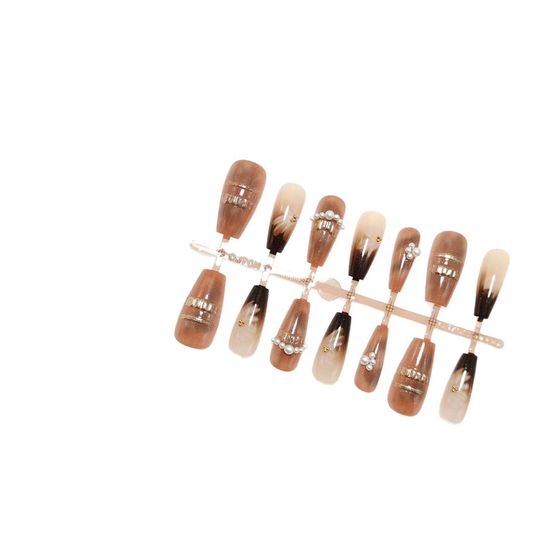 Artificial nail set with elegant ombre and pearl design Bowlift
