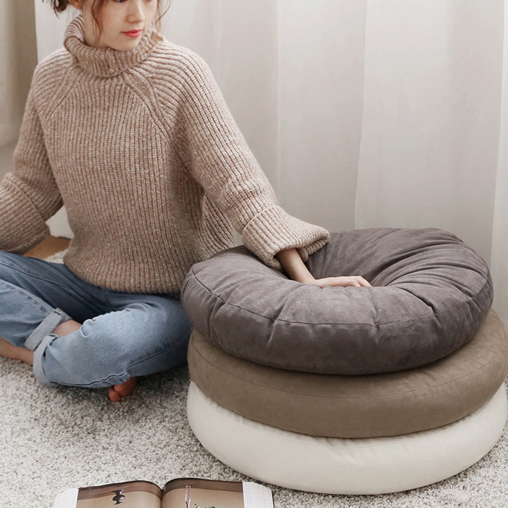 Round seat pouf with soft velvet cover, removable zipper, and shape-stable filling Bowlift