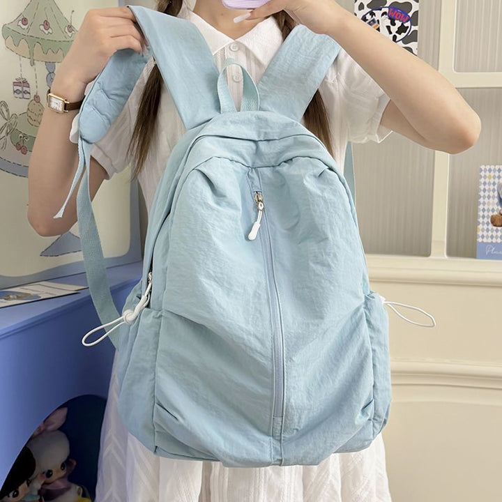 Spacious and Lightweight Backpack for Everyday Bowlift