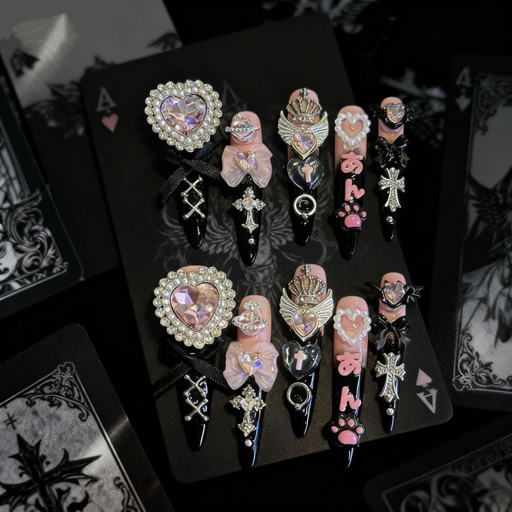 Artistic Nail Art Tips