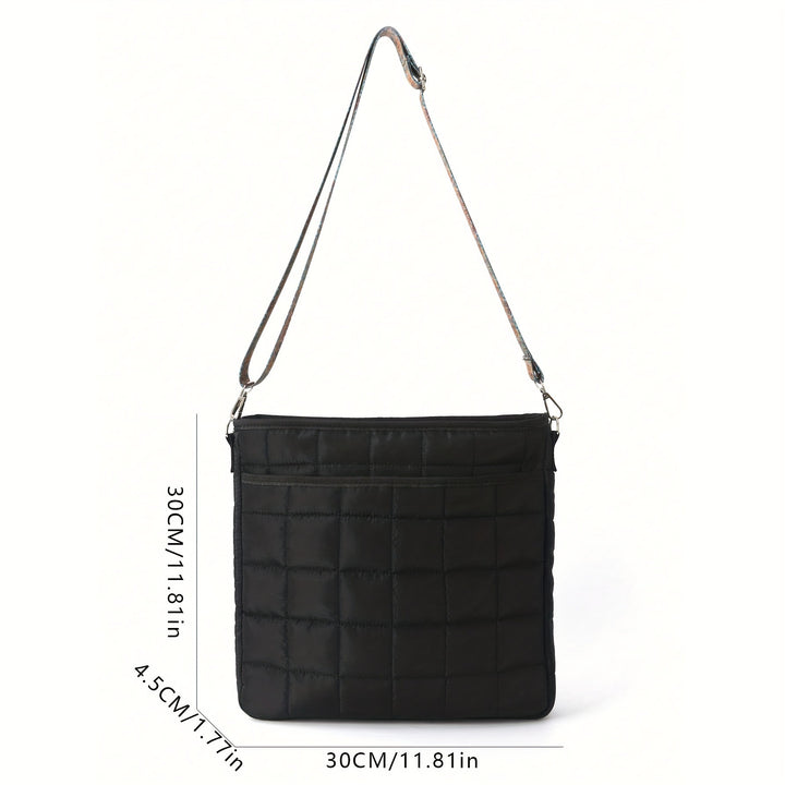 Fashionable shoulder bag with square quilted pattern Bowlift