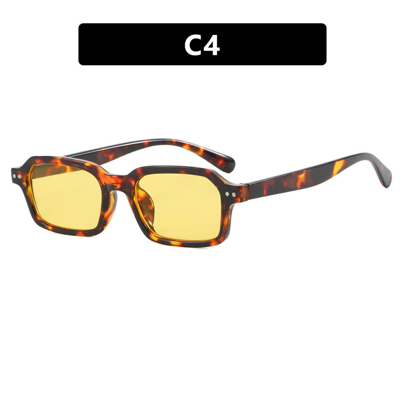 Women's fashionable square sunglasses in urban design Bowlift