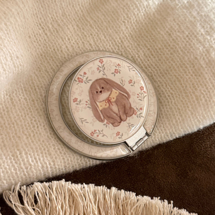 Playful hand mirror with rabbit design Bowlift