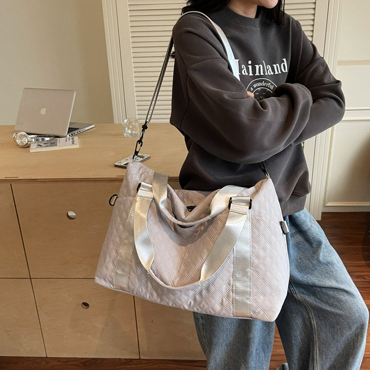 Quilted Multi-Functional Travel Duffle Bowlift