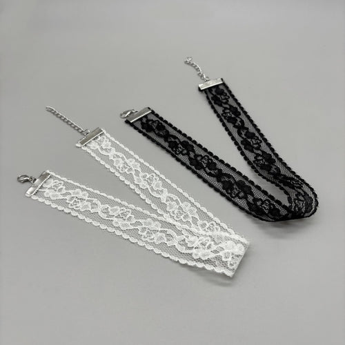 Elegant Lace Choker Bowlift