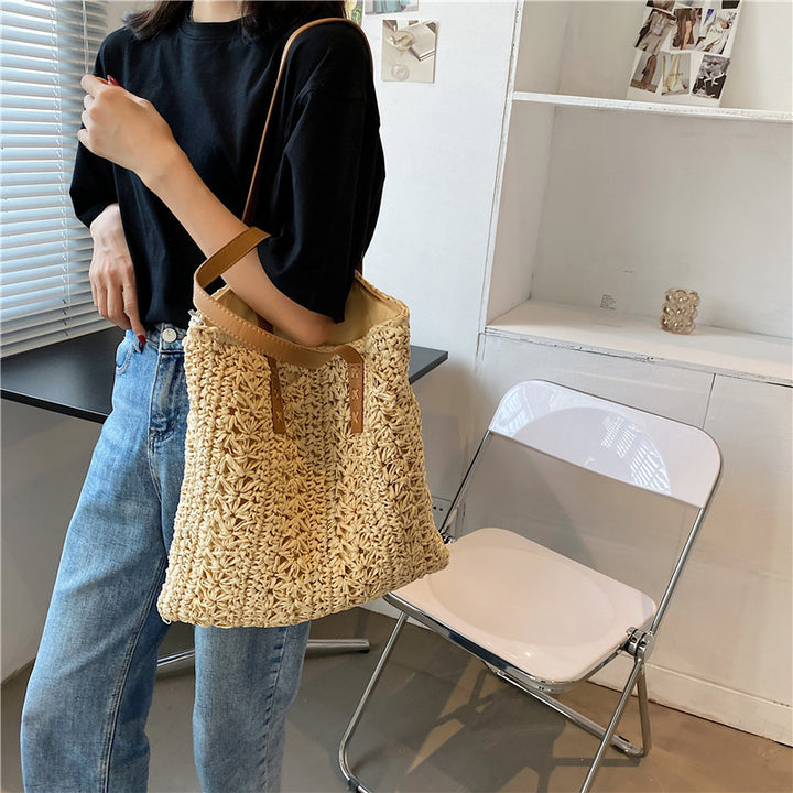 Hand-knotted tote bag made from natural materials Bowlift