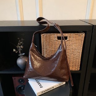 Soft Leather Minimalist Hobo Bag Bowlift