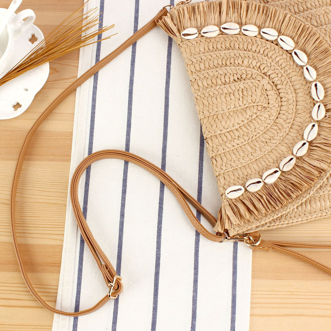 Stylish handbag with fringed shell decoration Bowlift