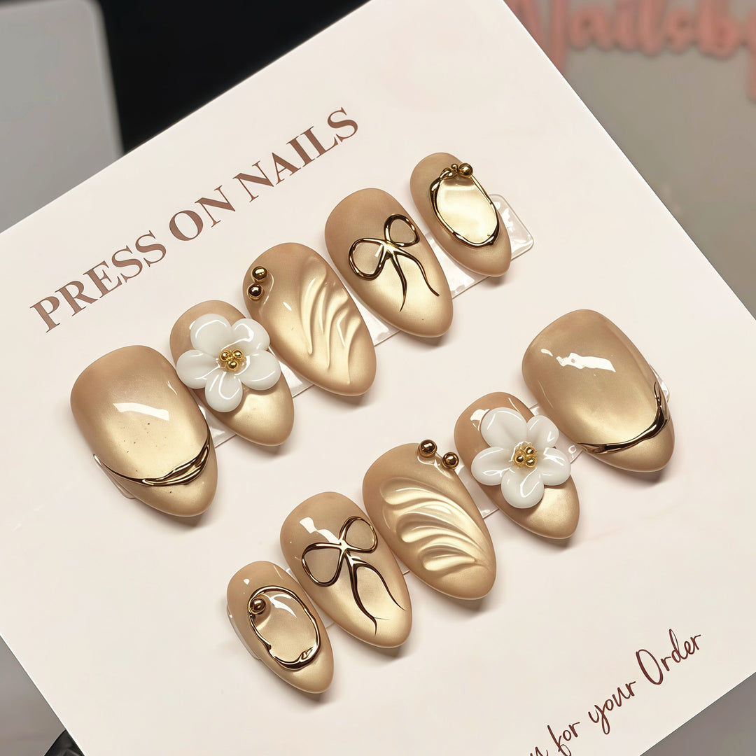 Floral-Themed Elegant Press-On Nail Set