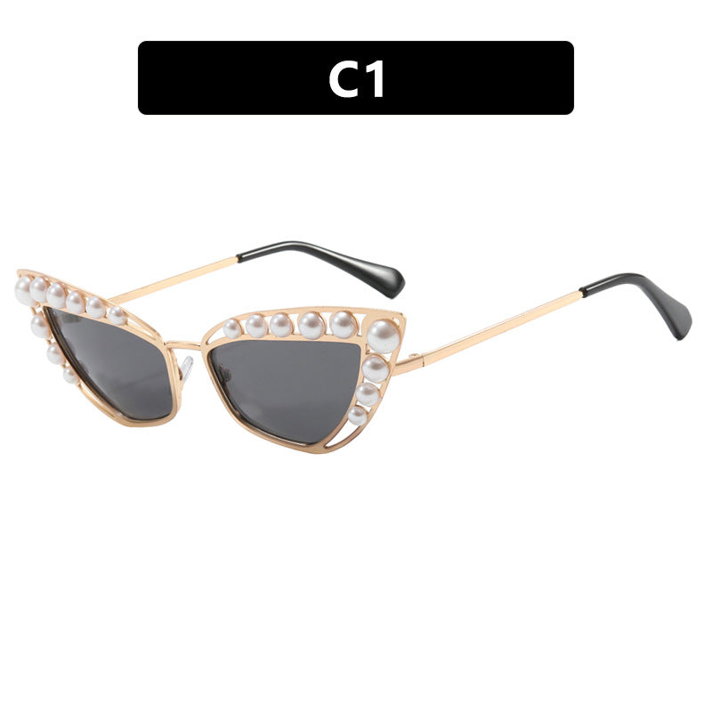 Ladies Cat-Eye Sunglasses with Exclusive Pearl Tip Frame Bowlift