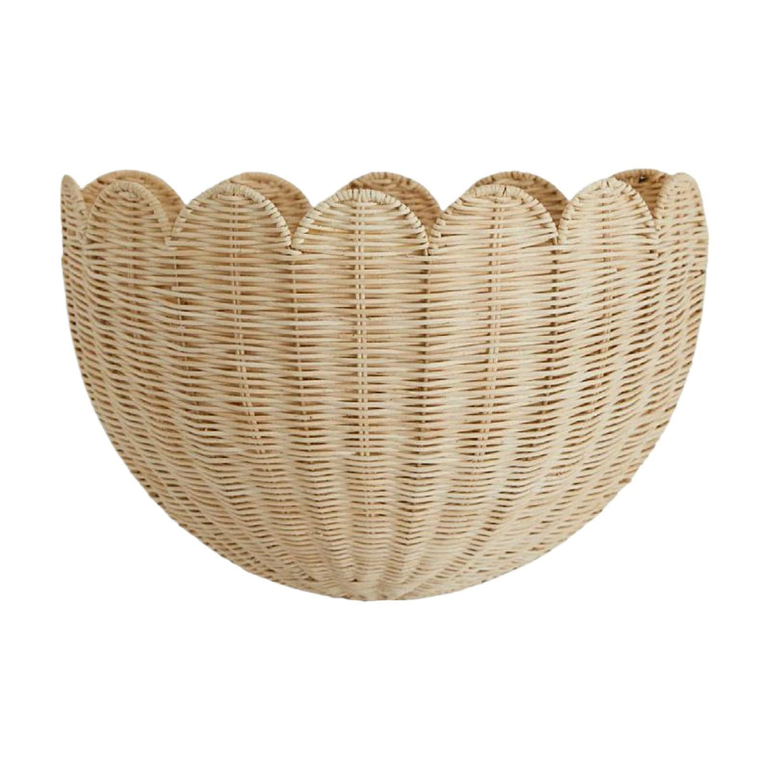 Playful decorative basket in shell design Bowlift
