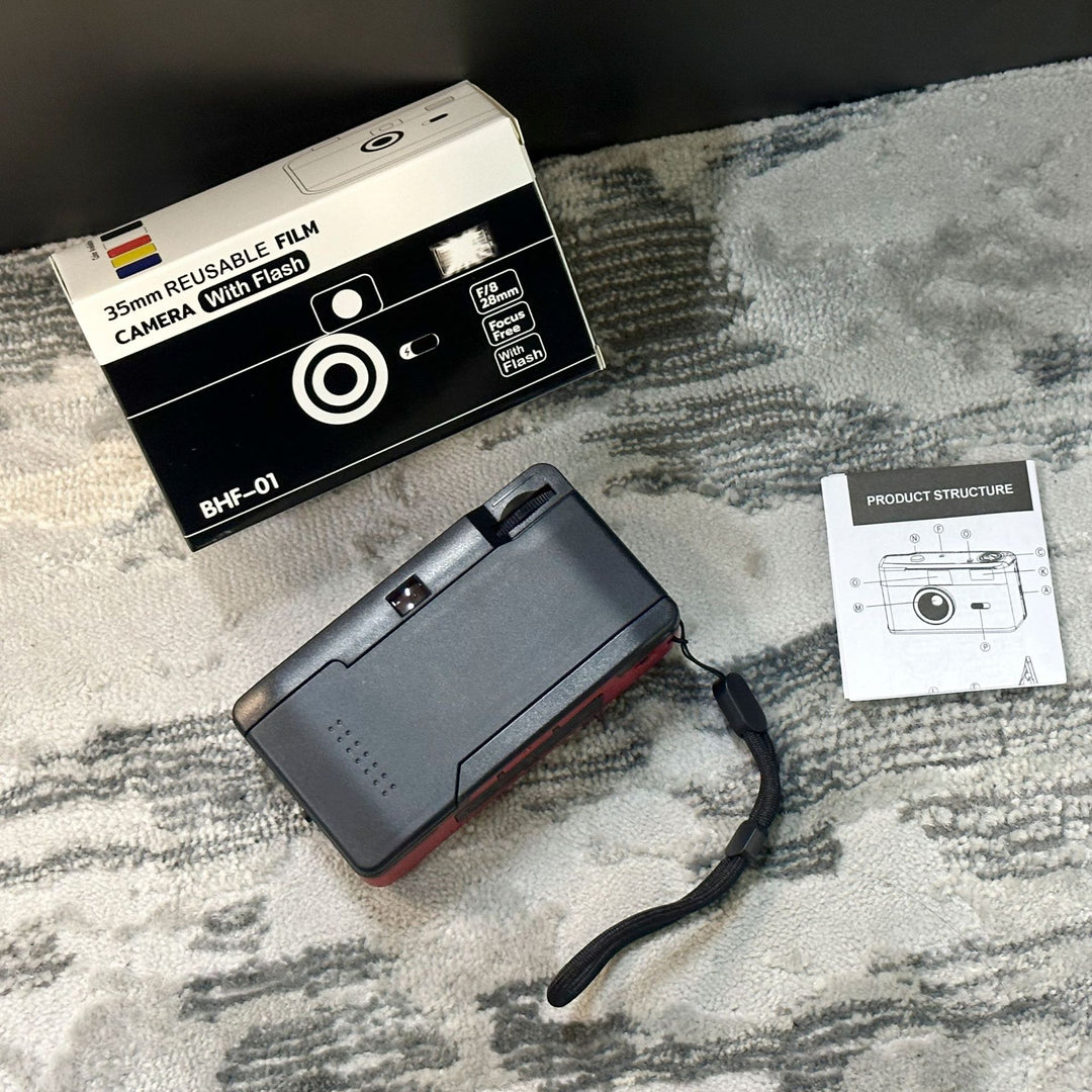 Vintage Style Instant Camera Bowlift