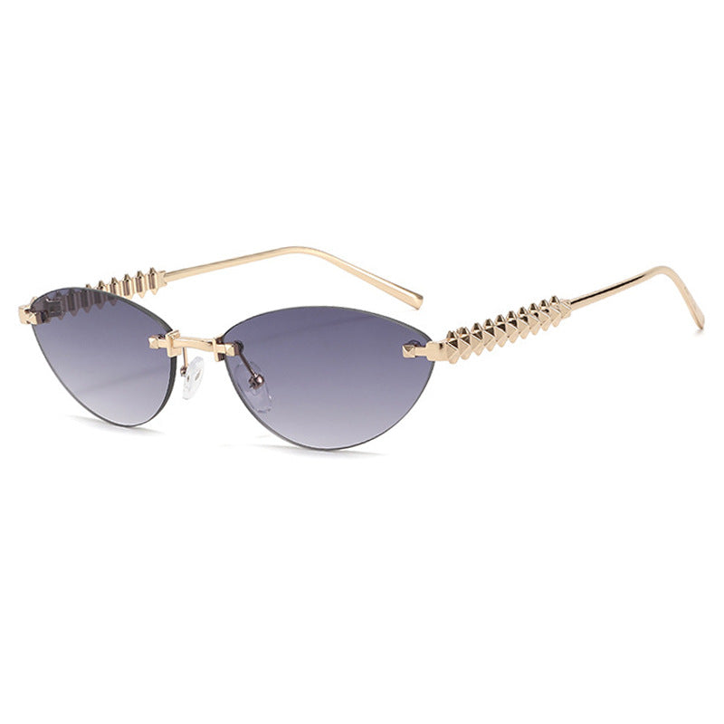 Women's sunglasses in modern, geometric design with stylish metal frame and UV protection Bowlift