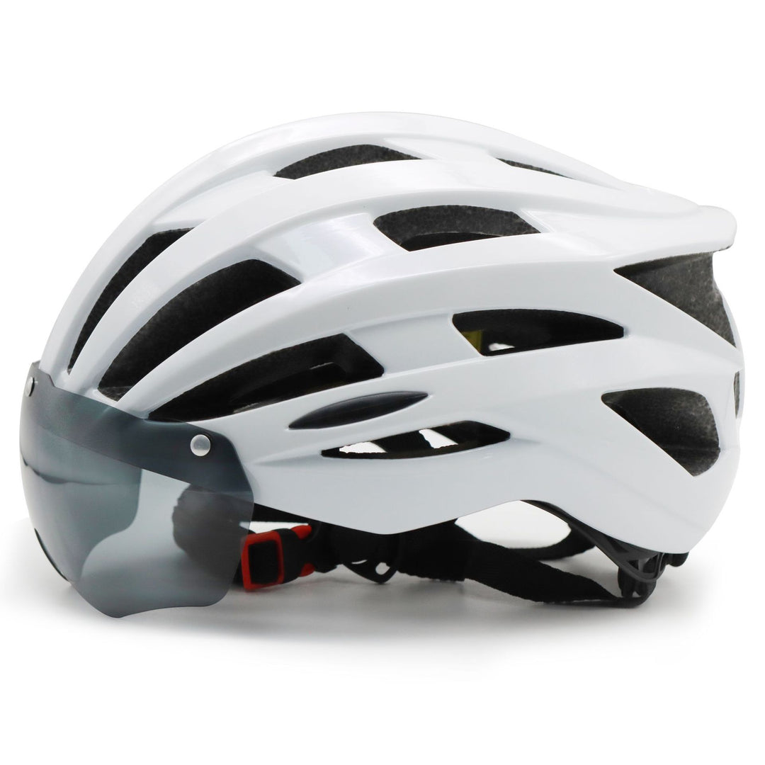 Road bike helmet with visor-friendly design and excellent ventilation Bowlift