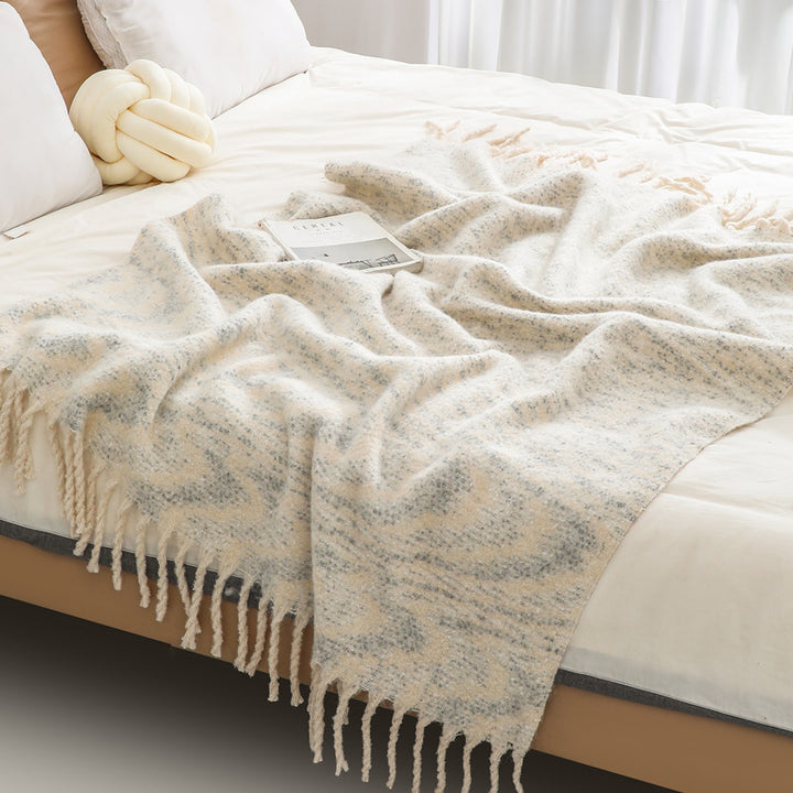 Cozy Decorative Throw Blanket Bowlift