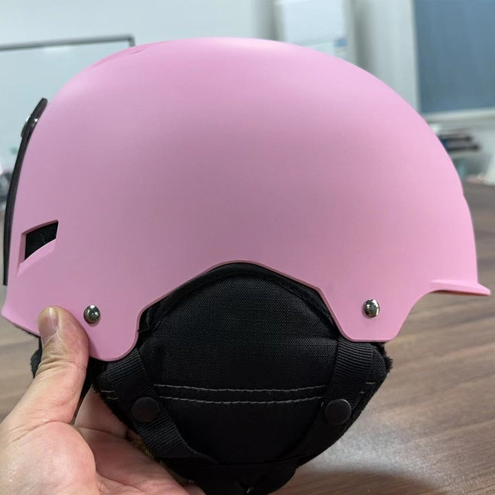 Winter helmet with comfortable inner padding Bowlift