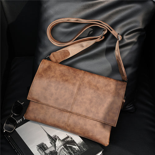 Elegant Clutch in Modern Design Bowlift