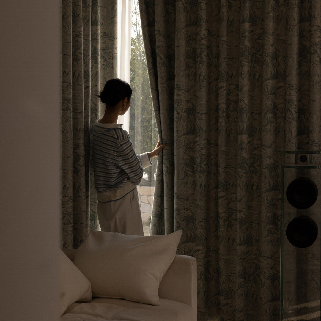 Window Treatment Drapes Bowlift