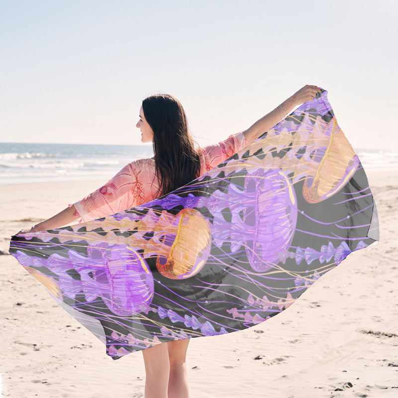 Beach towel with elegant jellyfish pattern Bowlift