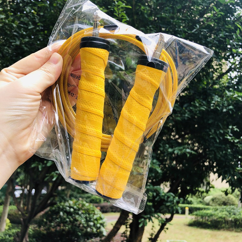 Jump rope with grippy ergonomic handles Bowlift