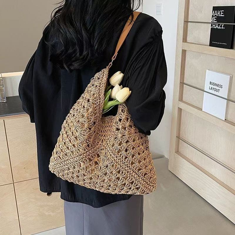 Large Hand-Knotted Shopper Bowlift