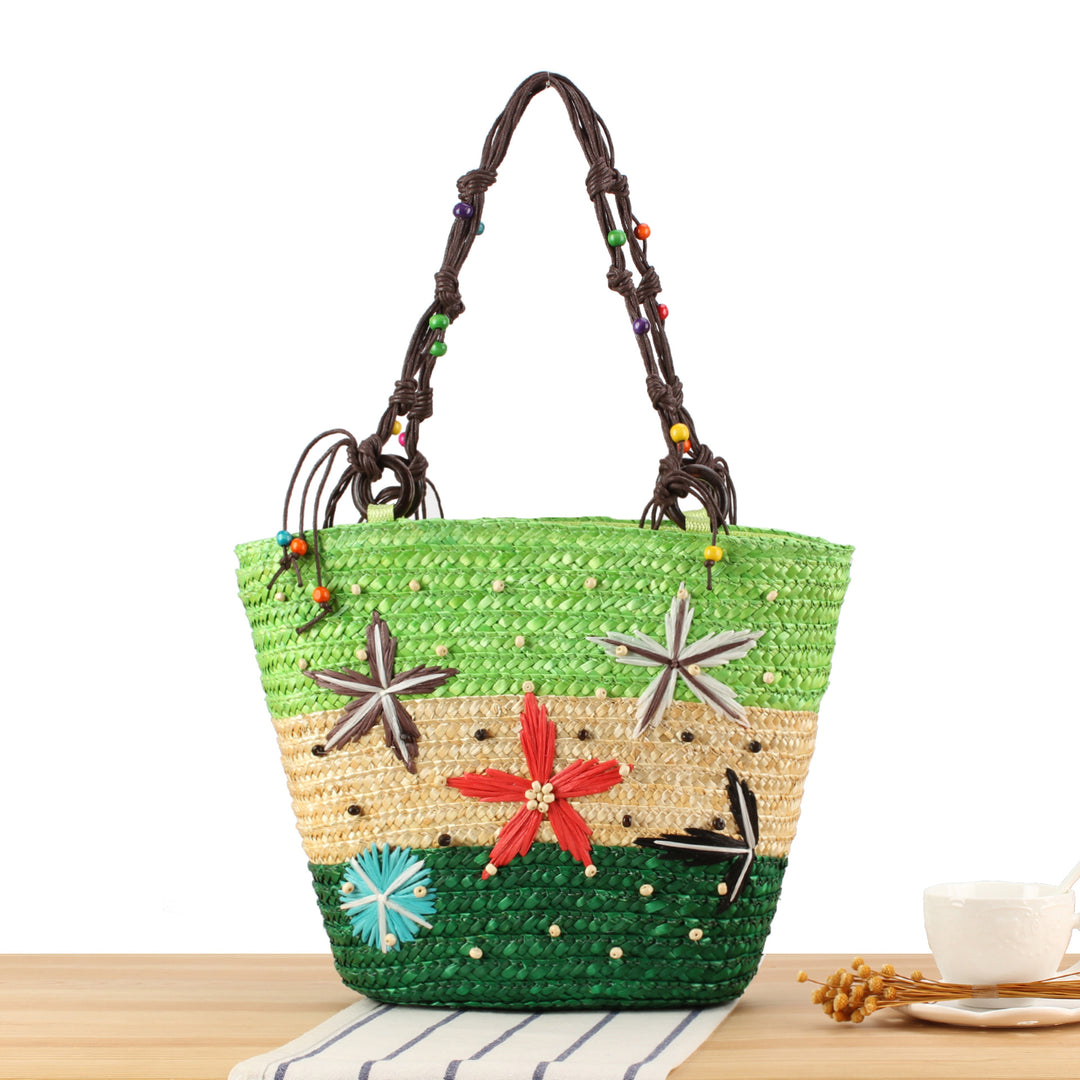 Handcrafted beach bag with cheerful floral patterns Bowlift
