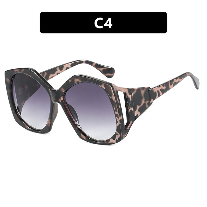 Women oversized sunglasses with futuristic design Bowlift
