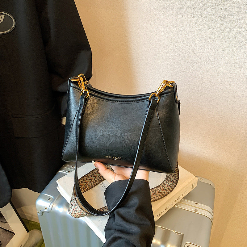 Chic Minimalist Shoulder Bag Bowlift