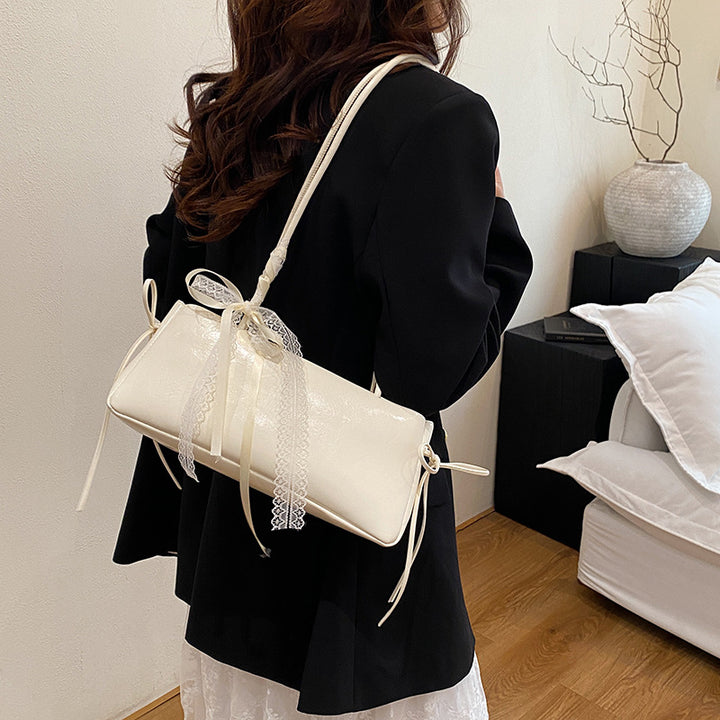 Minimalist Handheld Clutch