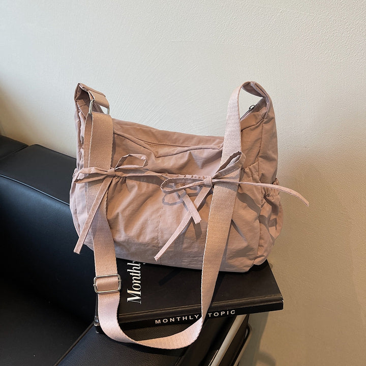 Casual shoulder bag with adjustable shoulder strap Bowlift