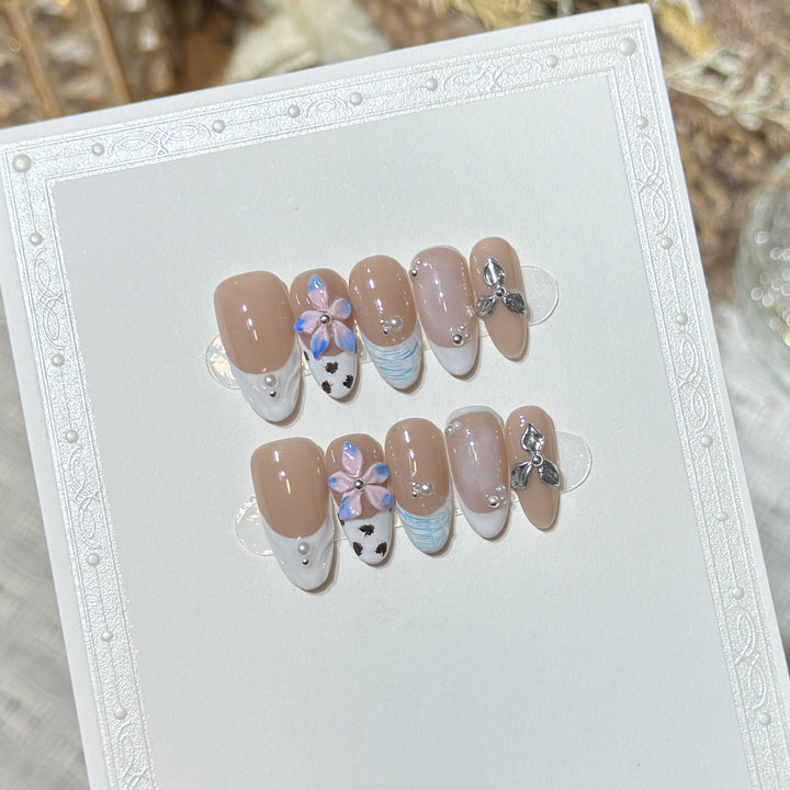 Decorative Press-On Nail Set with Floral Elements