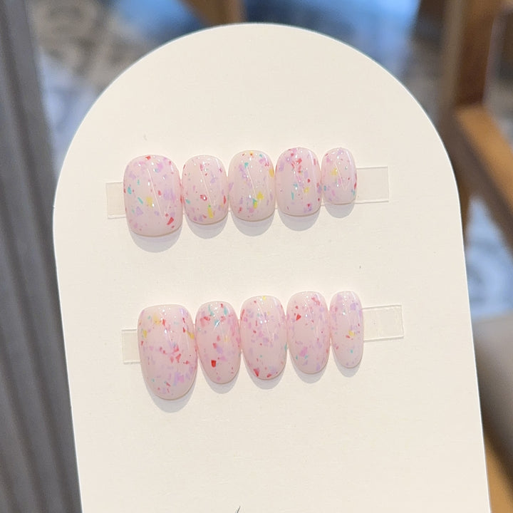 Art nail set with sparkling accents Bowlift