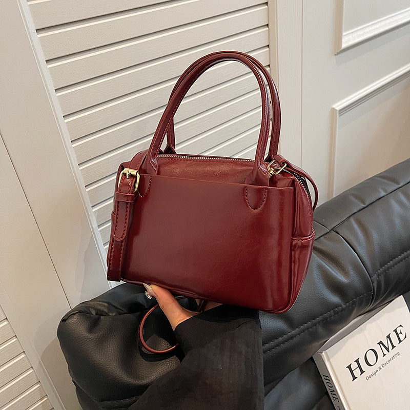 Luxurious Structured Leather Handbag Bowlift