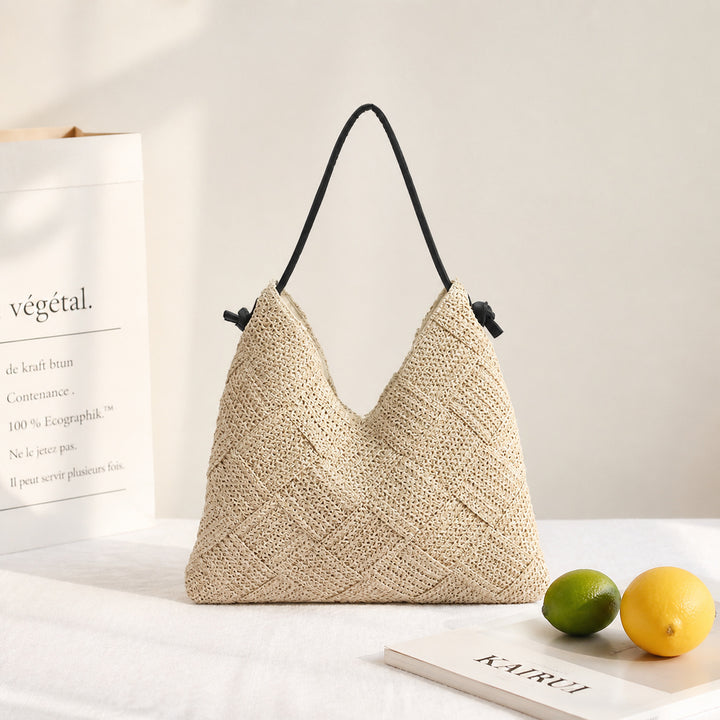 Creative and Sustainable Straw Bag Bowlift