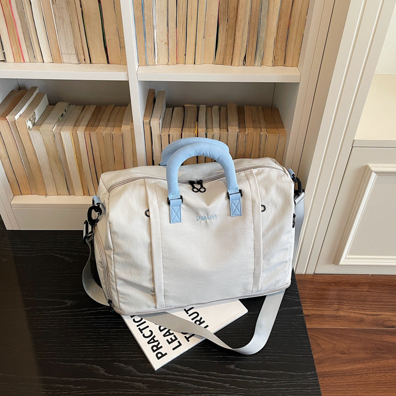 Stylish Multi-Purpose Travel Holdall Bowlift