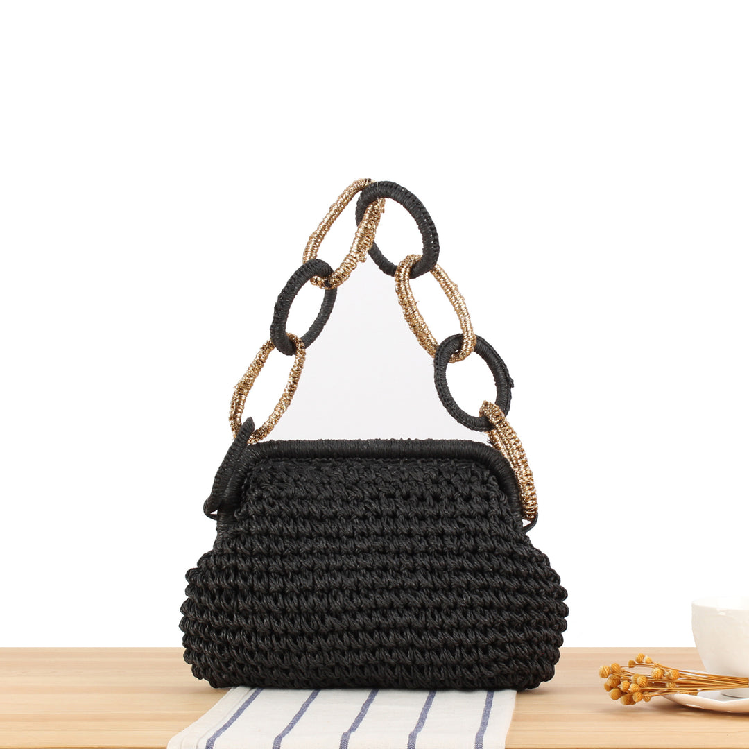 Stylish handbag with decorative chain strap Bowlift