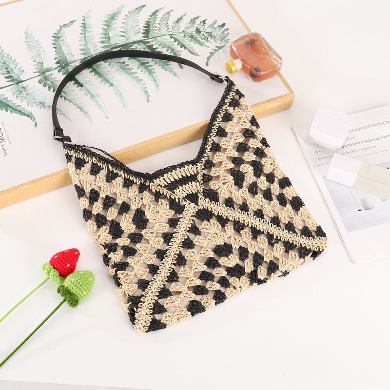 Handcrafted macrame shoulder bag with stylish design Bowlift